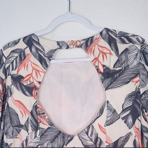 Dress Forum mini tropical print dress Graypeach Lena bell sleeve floral size M - Picture 9 of 10